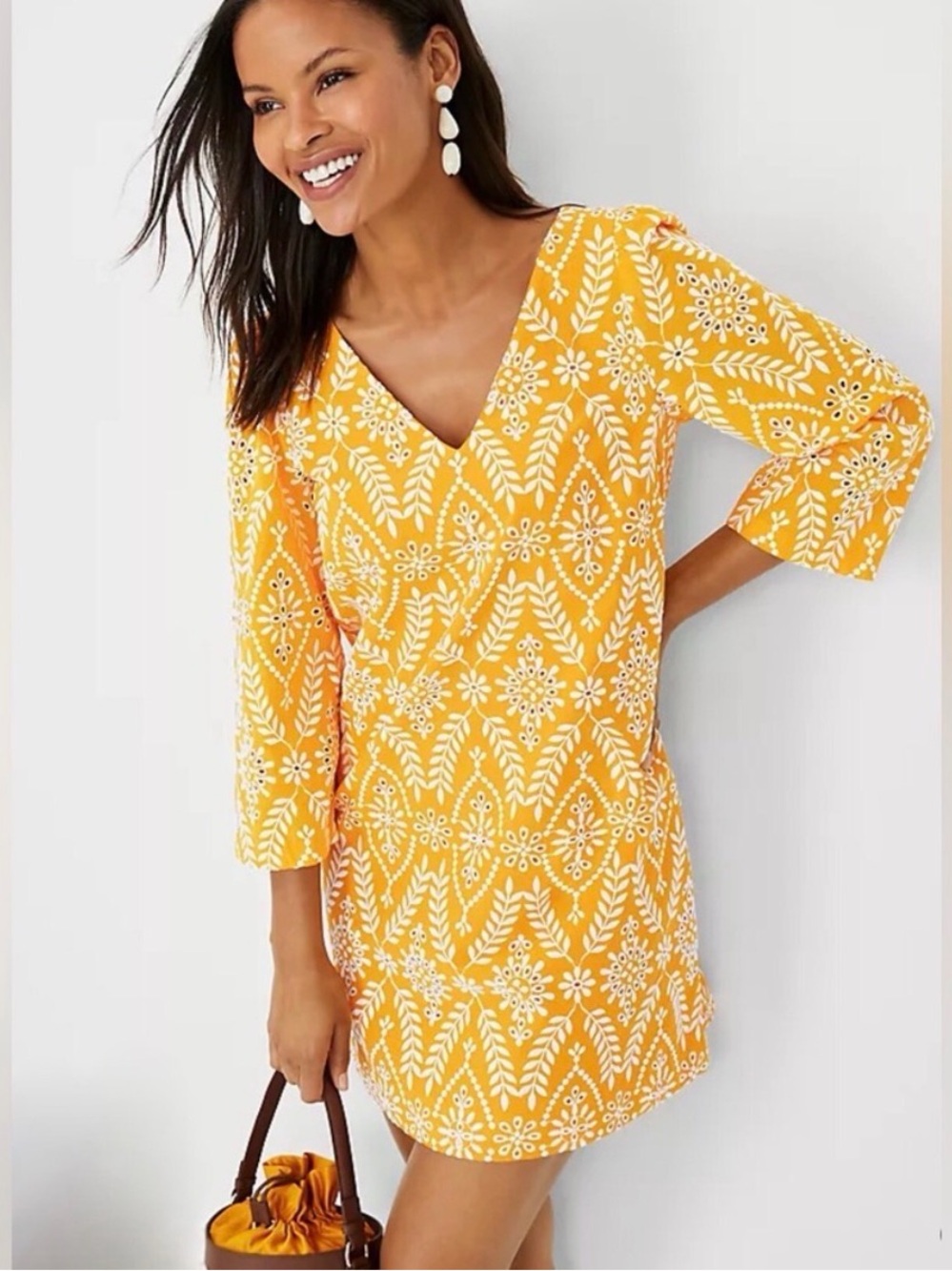 ANN TAYLOR Yellow Floral Embroidered V-Neck Mini A Line Dress Resort Travel M - Picture 2 of 11